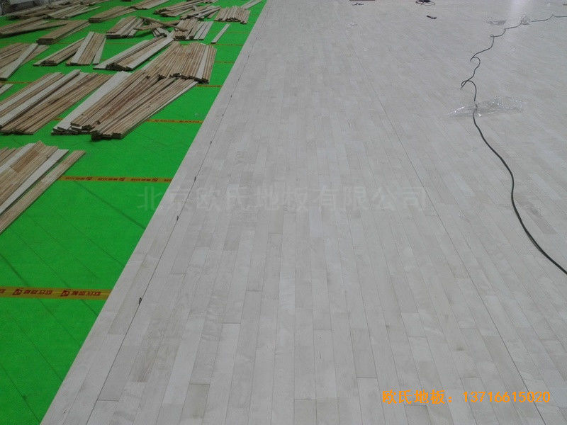 吉林国电双辽发电厂体育馆体育地板安装案例2