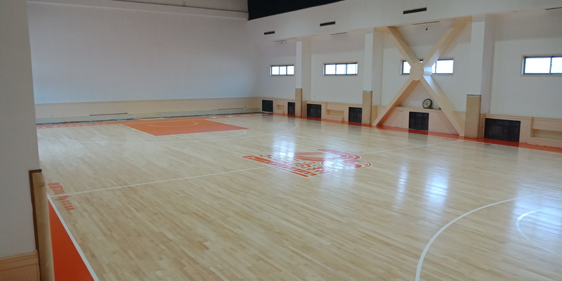 北方温泉会议中心篮球场运动木地板施工案例