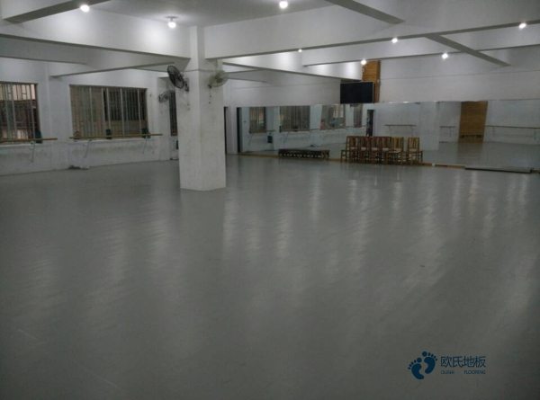 体育馆运动木地板厂家价格1